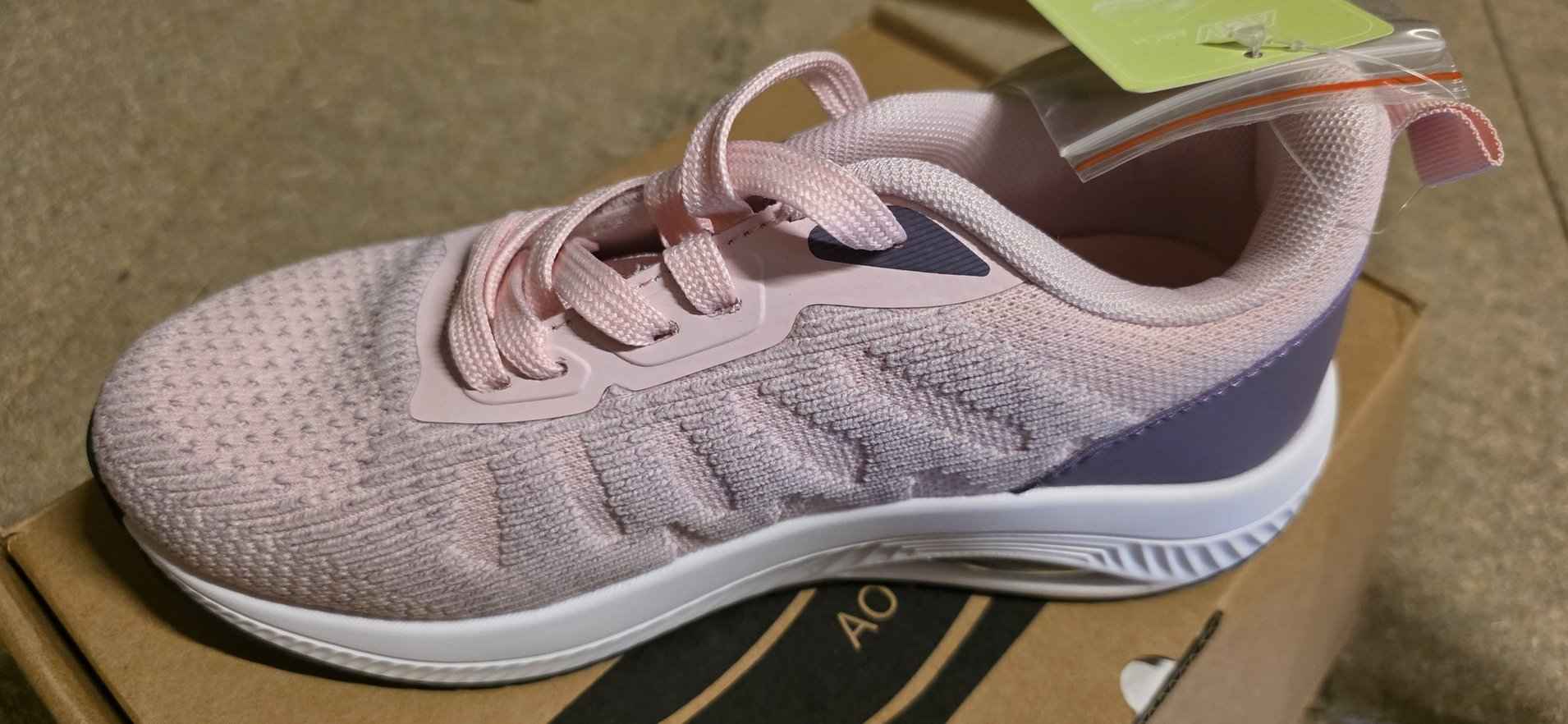 AOV Arch Support Trainers (Size 4)