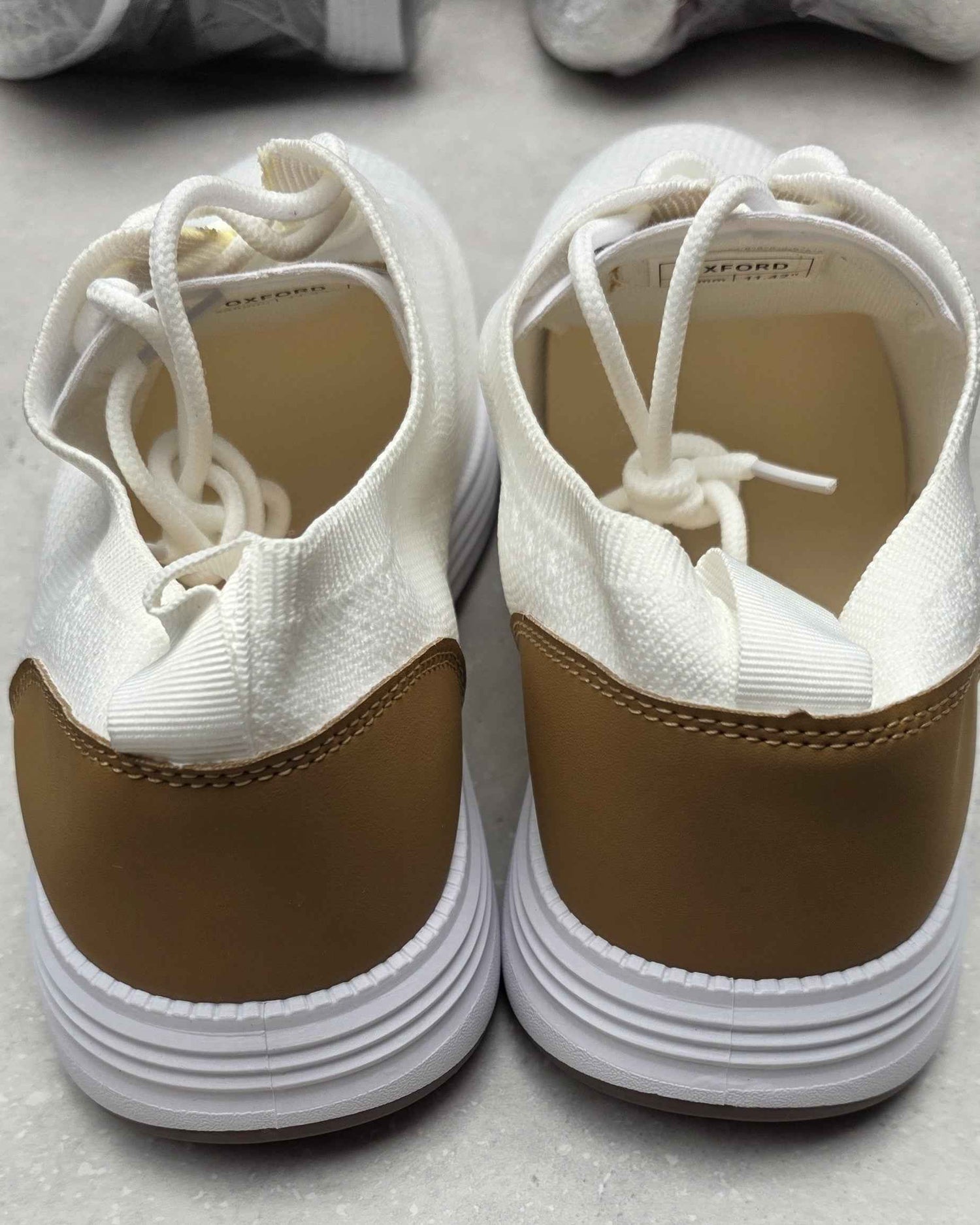 Maxvinchi trainers (SIZE 12)