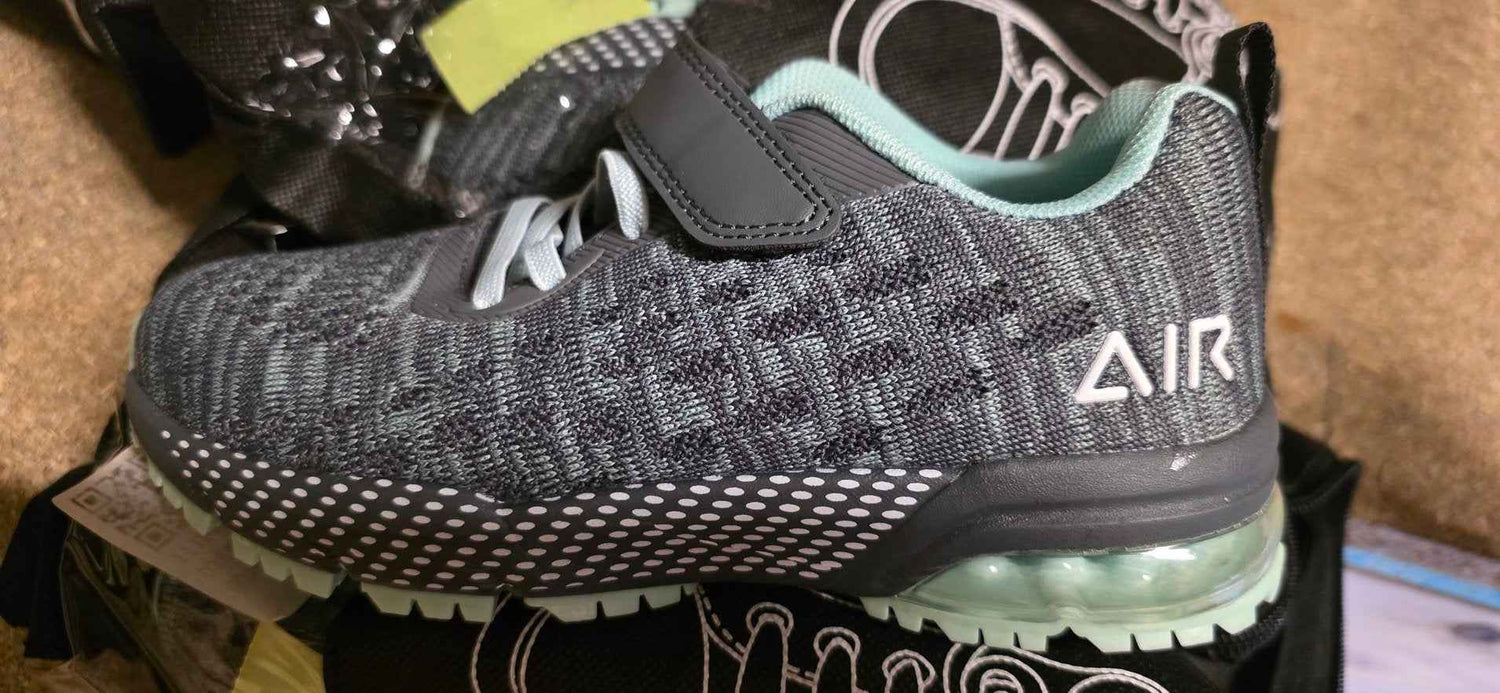 Kids Trainers Boys Girls School Shoes Breathable Child Sneaker Lightweight Running Trainers (Size 10)