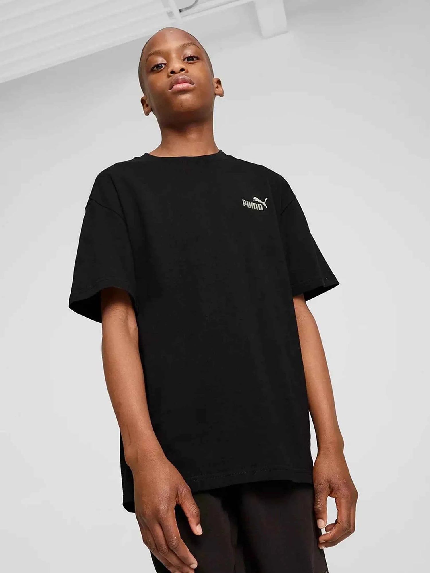Boys Puma T-shirt, 9-10 yrs black